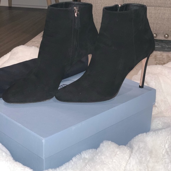 Prada booties - Picture 3 of 7